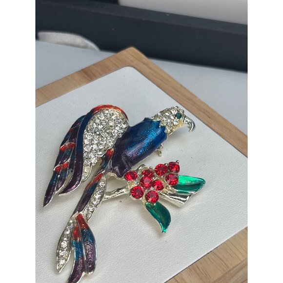 Vintage Rhinestone Eagle hawk Brooch With Red & Green Accents - Picture 9 of 9